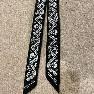 Chanel silk cc bandeau
